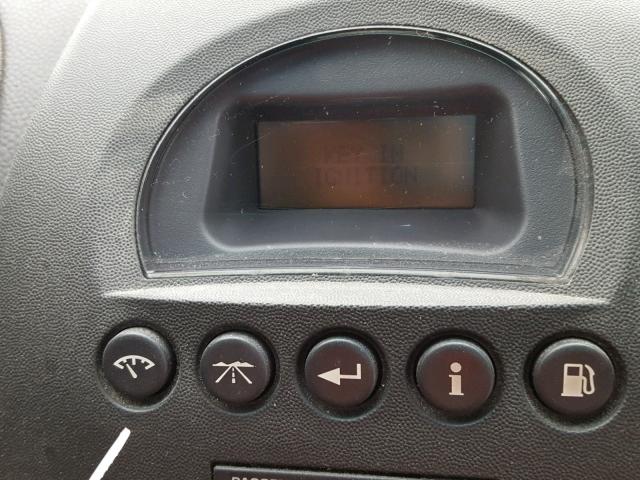 2G2WP552061187870 - 2006 PONTIAC GRAND PRIX SILVER photo 8