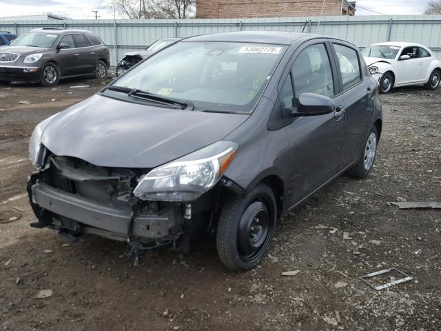 VNKKTUD34HA083473 - 2017 TOYOTA YARIS L GRAY photo 2