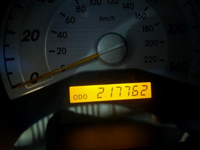 JTKDE177960076068 - 2006 TOYOTA SCION TC SILVER photo 8