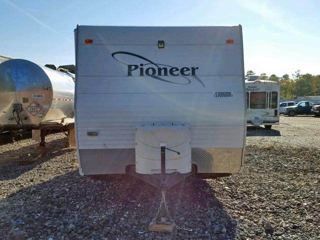 1EB1C182964015832 - 2006 FLEETWOOD PIONEER  WHITE photo 5