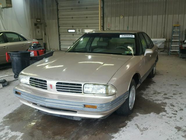 1G3HN52L1RH327126 - 1994 OLDSMOBILE 88 ROYALE GOLD photo 2