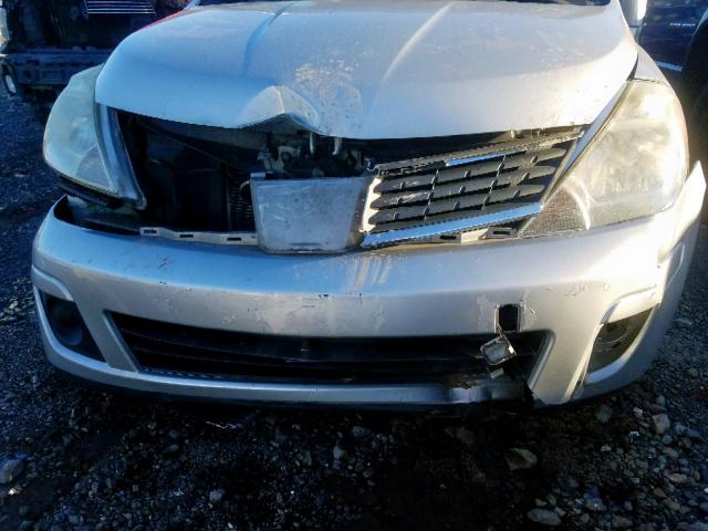 3N1BC13E67L439619 - 2007 NISSAN VERSA S SILVER photo 9