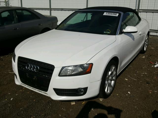 WAUAFAFH7BN004393 - 2011 AUDI A5 PREMIUM WHITE photo 2