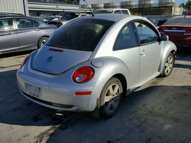 3VWRW31C77M514156 - 2007 VOLKSWAGEN NEW BEETLE 银色 照片 4
