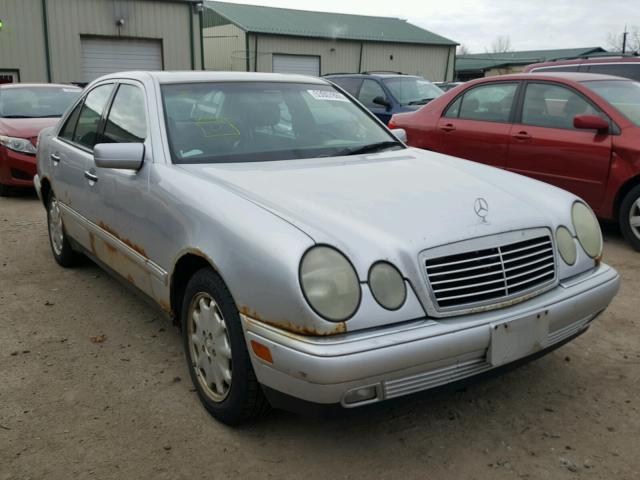 WDBJF65H2XA832477 - 1999 MERCEDES-BENZ E 320 SILVER photo 1