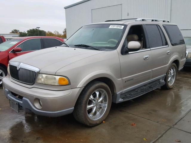 5LMEU27A4YLJ23789 - 2000 LINCOLN NAVIGATOR 棕色 照片 2
