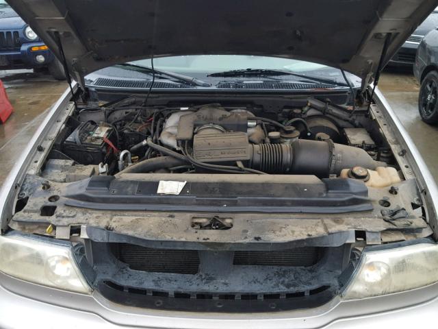 5LMEU27A4YLJ23789 - 2000 LINCOLN NAVIGATOR 棕色 照片 7