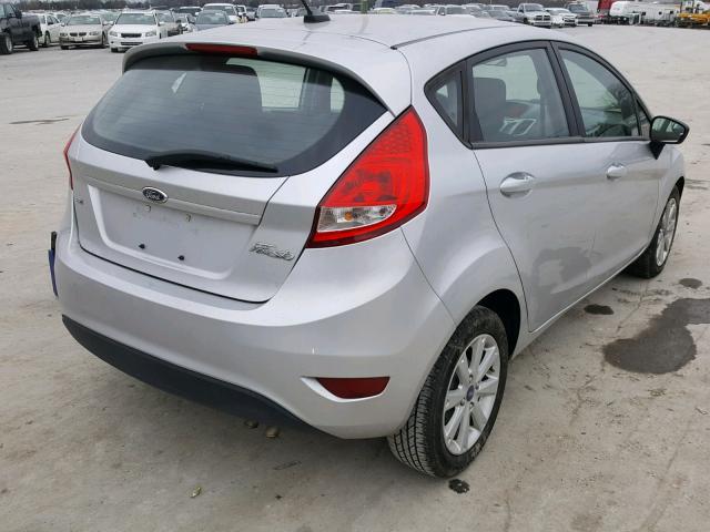 3FADP4EJ4CM134538 - 2012 FORD FIESTA SE SILVER photo 4