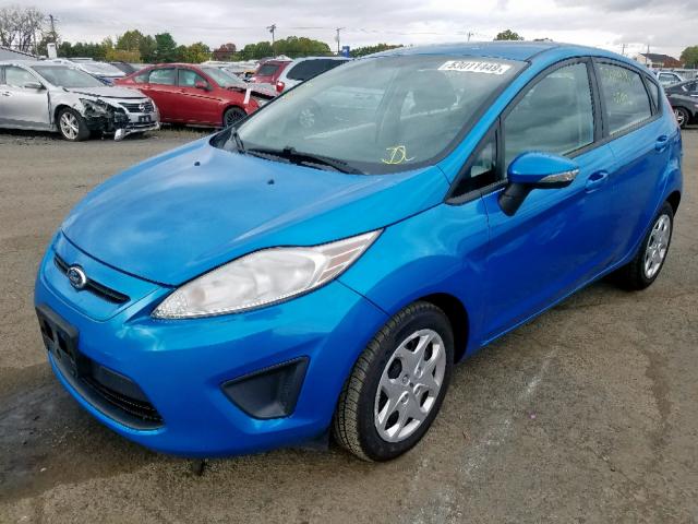 3FADP4EJ7DM153666 - 2013 FORD FIESTA SE BLUE photo 2