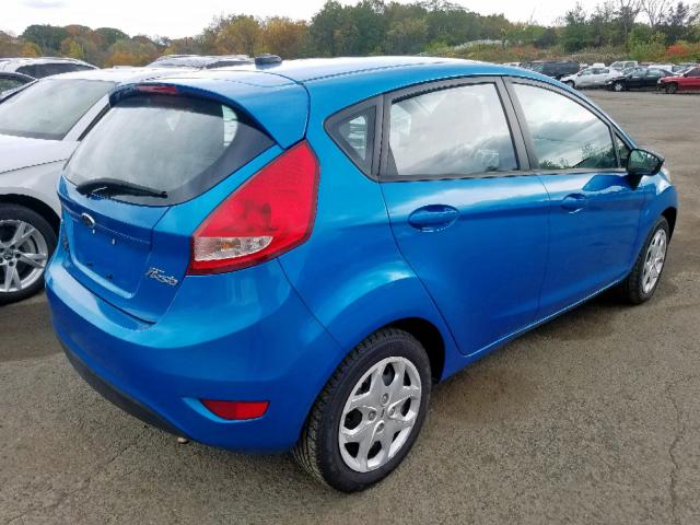 3FADP4EJ7DM153666 - 2013 FORD FIESTA SE BLUE photo 4