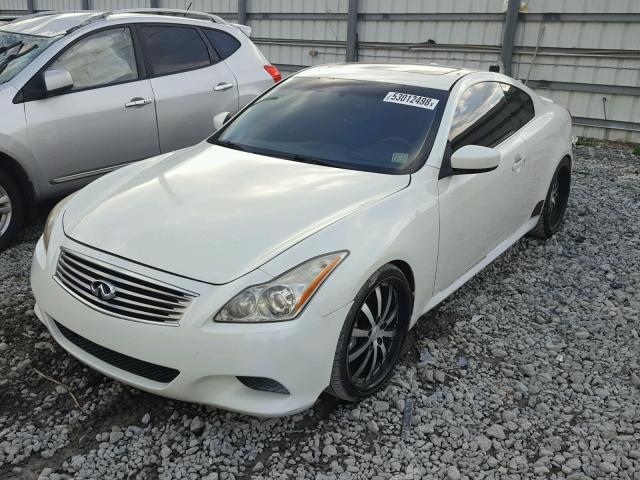 JNKCV64E28M103155 - 2008 INFINITI G37 BASE WHITE photo 2