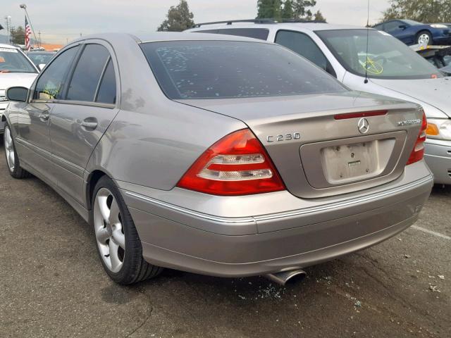 WDBRF40J04F517564 - 2004 MERCEDES-BENZ C 230K SPO GRAY photo 3