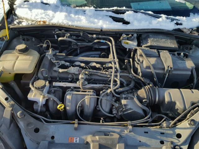 1FAFP34N96W246540 - 2006 FORD FOCUS ZX4 GRAY photo 7