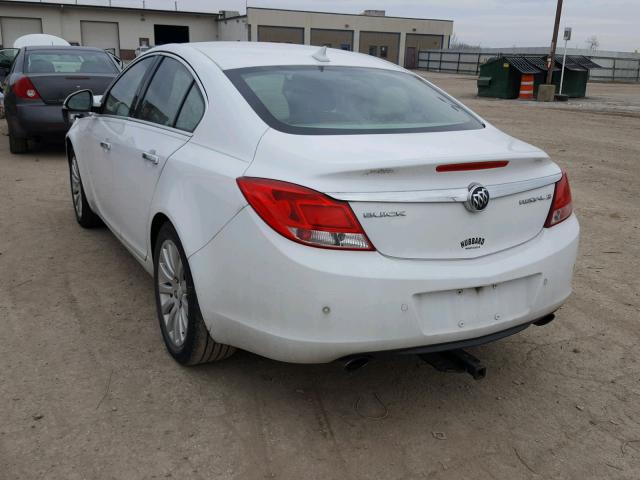 2G4GS5EV5D9196096 - 2013 BUICK REGAL PREM WHITE photo 3