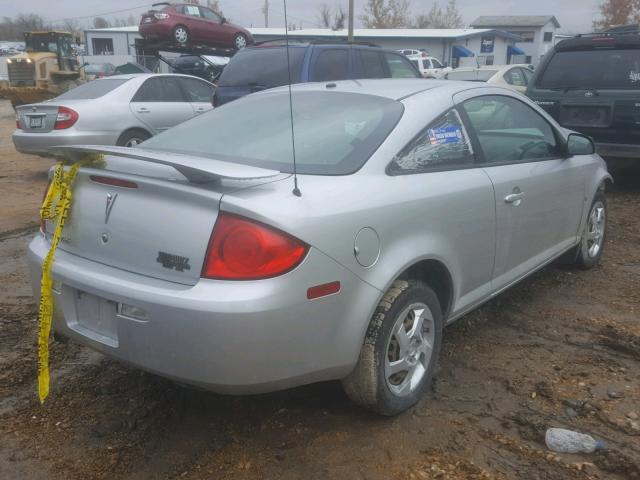 1G2AL18F487300626 - 2008 PONTIAC G5 GRAY photo 4