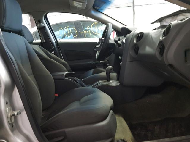 2G2WP522641369882 - 2004 PONTIAC GRAND PRIX SILVER photo 5