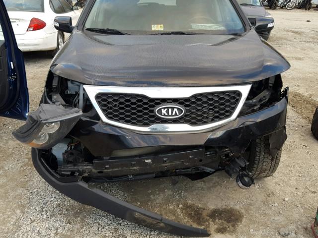 5XYKT4A63DG415842 - 2013 KIA SORENTO LX BLACK photo 7