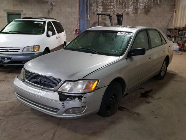 4T1BF28B61U187047 - 2001 TOYOTA AVALON XL SILVER photo 2