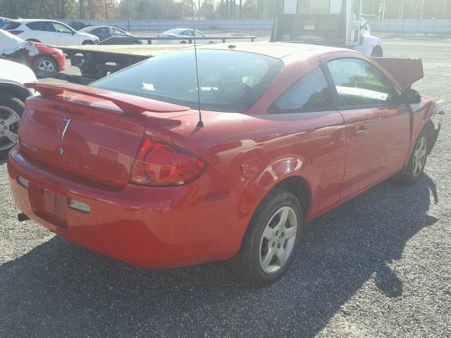 1G2AS18H197166521 - 2009 PONTIAC G5 RED photo 4