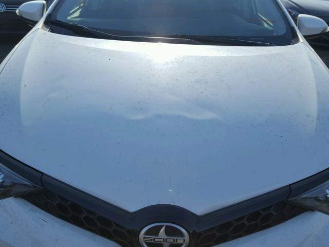 JTNKARJE6GJ505237 - 2016 TOYOTA SCION IM WHITE photo 9