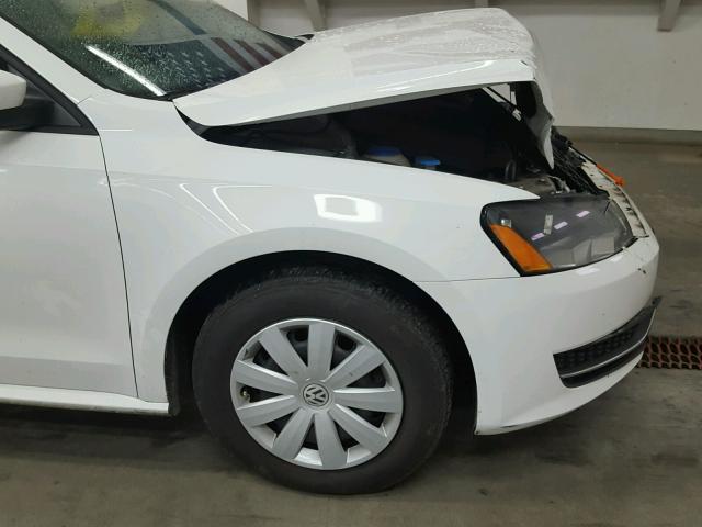 1VWAP7A37DC079783 - 2013 VOLKSWAGEN PASSAT S WHITE photo 9