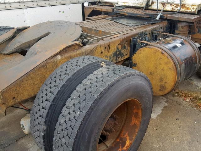 80065 - 2000 OTTAWA YARD TRACTOR FORKLIFT UNKNOWN - NOT OK FOR INV. photo 9