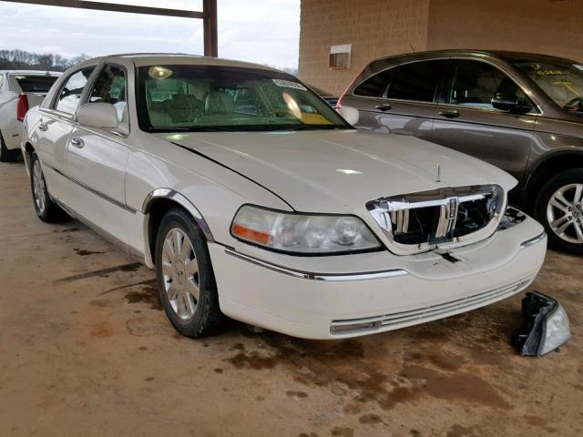 1LNHM83V27Y608686 - 2007 LINCOLN TOWN CAR D WHITE photo 1