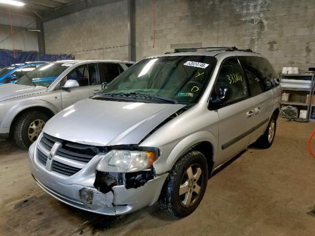 1D4GP45R75B139694 - 2005 DODGE CARAVAN SX SILVER photo 2