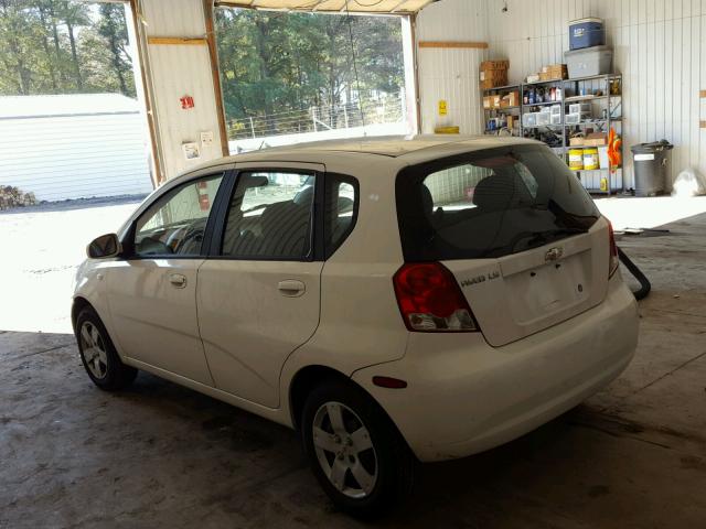 KL1TD66616B682584 - 2006 CHEVROLET AVEO BASE Ақ фото 3