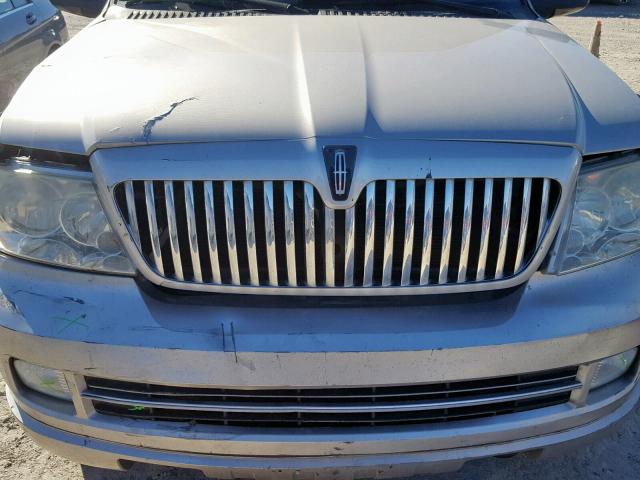 5LMFU27506LJ28170 - 2006 LINCOLN NAVIGATOR 灰色 照片 7