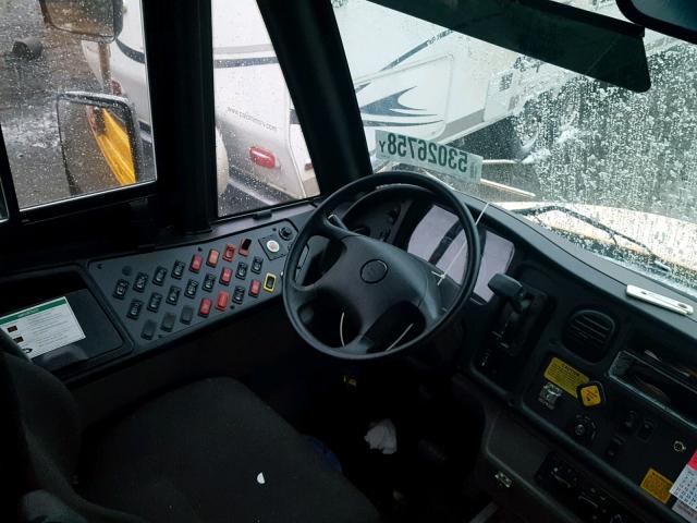 4UZABRDTXHCHX8712 - 2017 FREIGHTLINER CHASSIS B2 黄色 照片 9