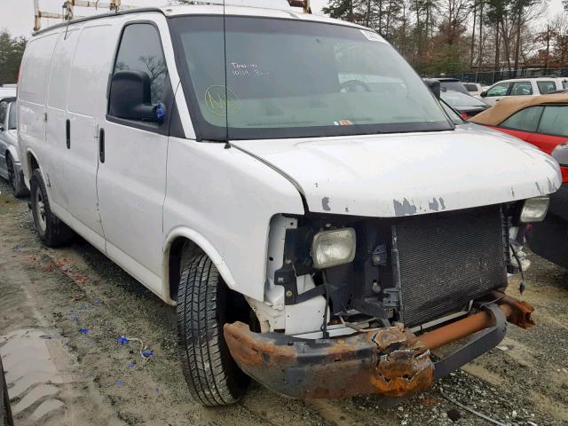 1GCFG15X051188070 - 2005 CHEVROLET EXPRESS G1 WHITE photo 1