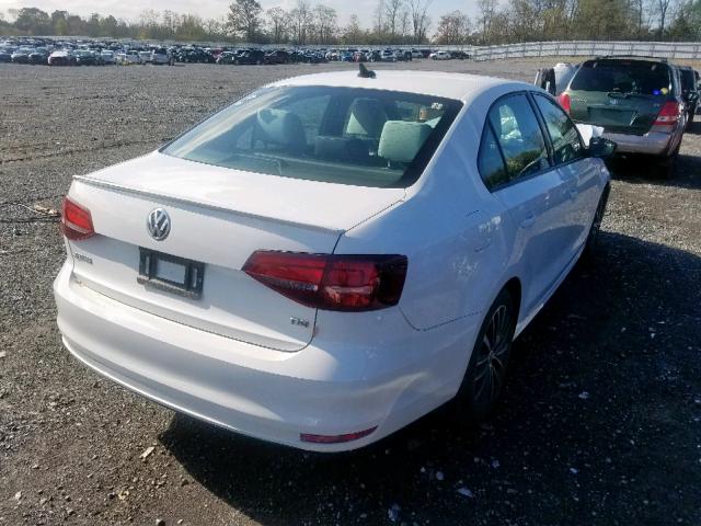 3VWD17AJ3GM419107 - 2016 VOLKSWAGEN JETTA SPOR WHITE photo 4