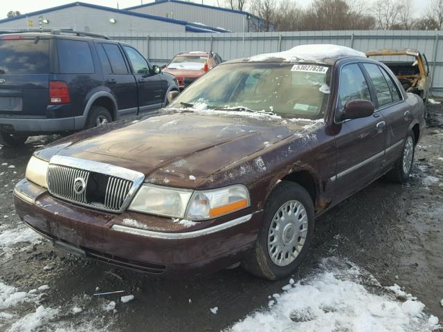 2MEFM74W43X614382 - 2003 MERCURY GRAND MARQ BURGUNDY photo 2