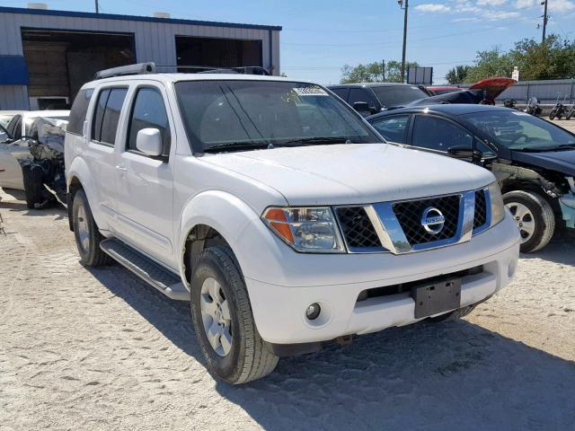 5N1AR18W95C747459 - 2005 NISSAN PATHFINDER WHITE photo 1