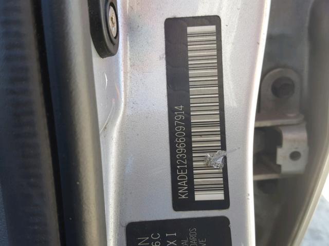 KNADE123966097914 - 2006 KIA RIO SILVER photo 10