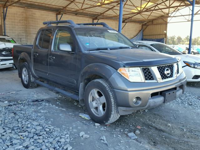 1N6AD07U95C415256 - 2005 NISSAN FRONTIER C GRAY photo 1