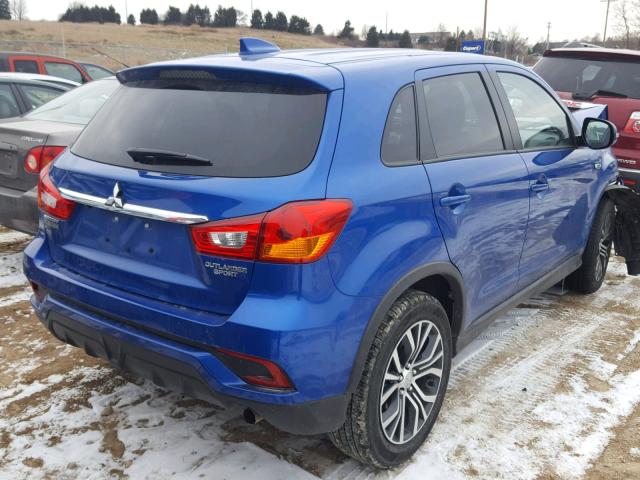 JA4AP3AU8JU019046 - 2018 MITSUBISHI OUTLANDER BLUE photo 4