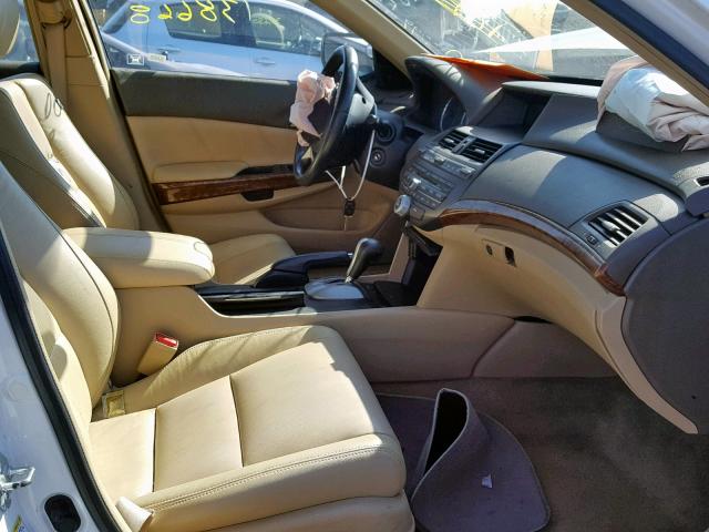 1HGCP36838A030799 - 2008 HONDA ACCORD EXL WHITE photo 5