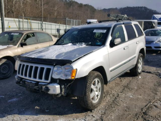 1J8GR48K59C504808 - 2009 JEEP GRAND CHER SILVER photo 2