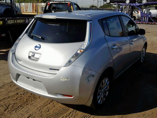 1N4AZ0CP5FC332631 - 2015 NISSAN LEAF S SILVER photo 4