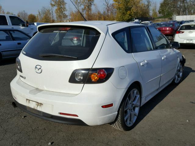 JM1BK143041109975 - 2004 MAZDA 3 HATCHBAC WHITE photo 4