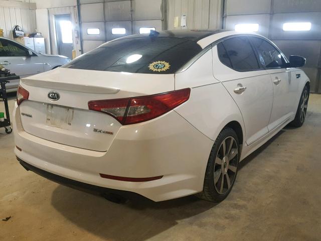 5XXGR4A69CG010978 - 2012 KIA OPTIMA SX WHITE photo 4