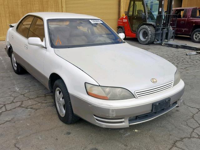 JT8GK13T3S0102009 - 1995 LEXUS ES 300 WHITE photo 1