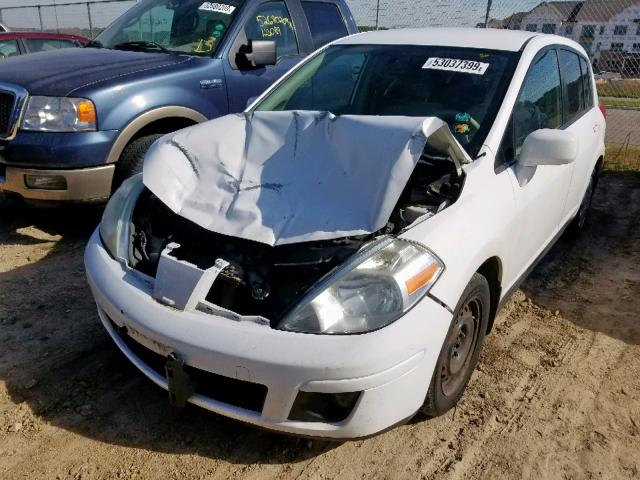 3N1BC13E09L360823 - 2009 NISSAN VERSA S WHITE photo 2