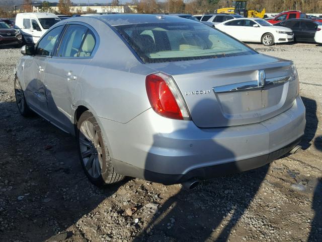 1LNHL9DR5AG605708 - 2010 LINCOLN MKS SILVER photo 3