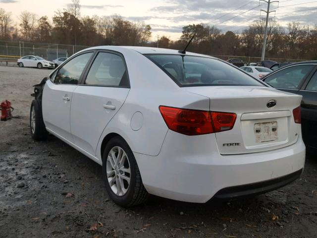 KNAFU4A21C5487090 - 2012 KIA FORTE EX WHITE photo 3