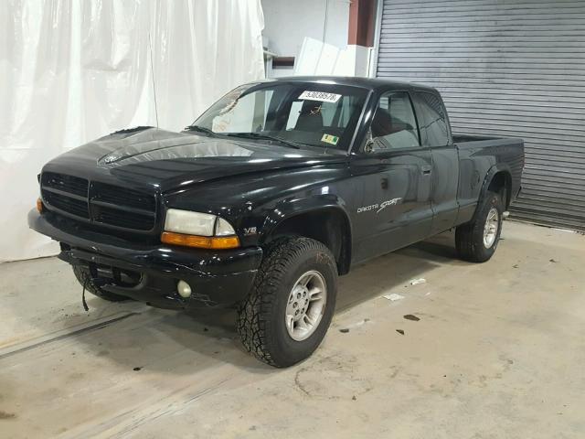 1B7GG22N0YS714144 - 2000 DODGE DAKOTA BLACK photo 2