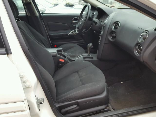 2G2WP552581109913 - 2008 PONTIAC GRAND PRIX WHITE photo 5