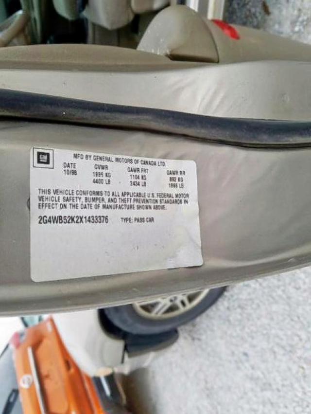 2G4WB52K2X1433376 - 1999 BUICK REGAL LS TAN photo 10